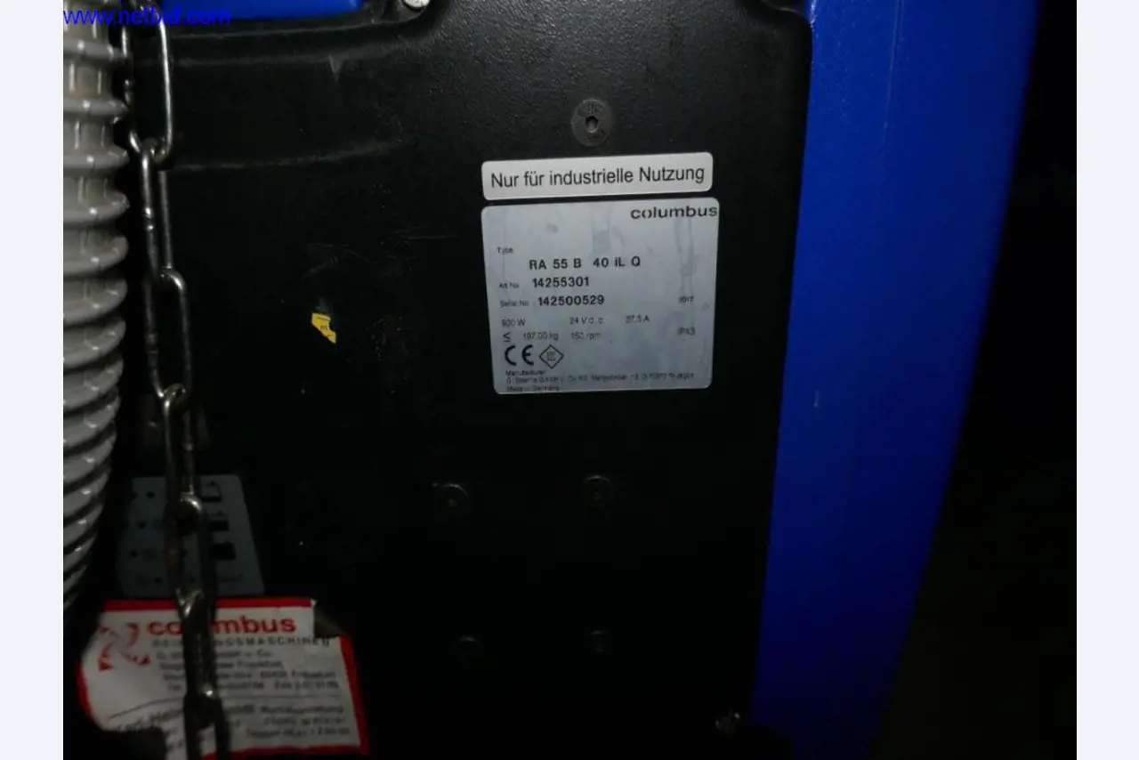 Reinigungsmaschinen und Büroausstattung-3