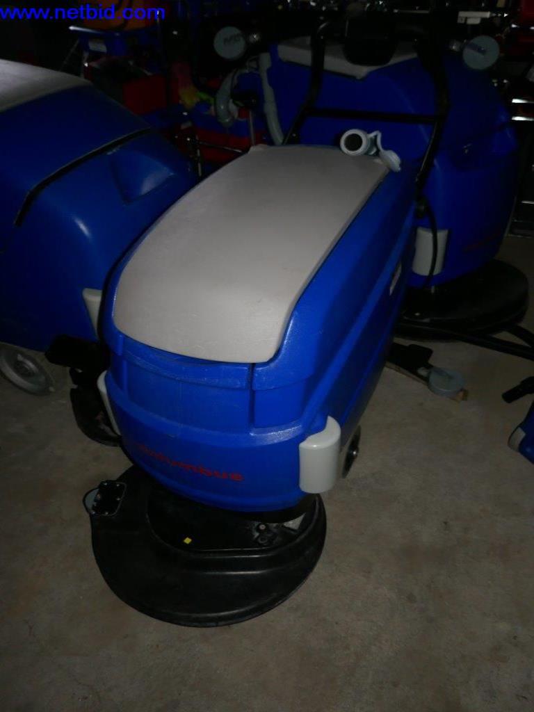 Máquinas de limpieza y material de oficina-5