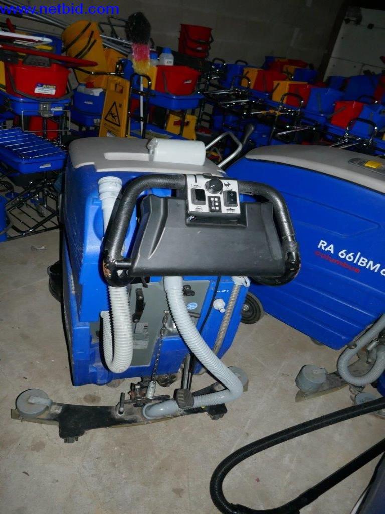 Reinigungsmaschinen und Büroausstattung-2