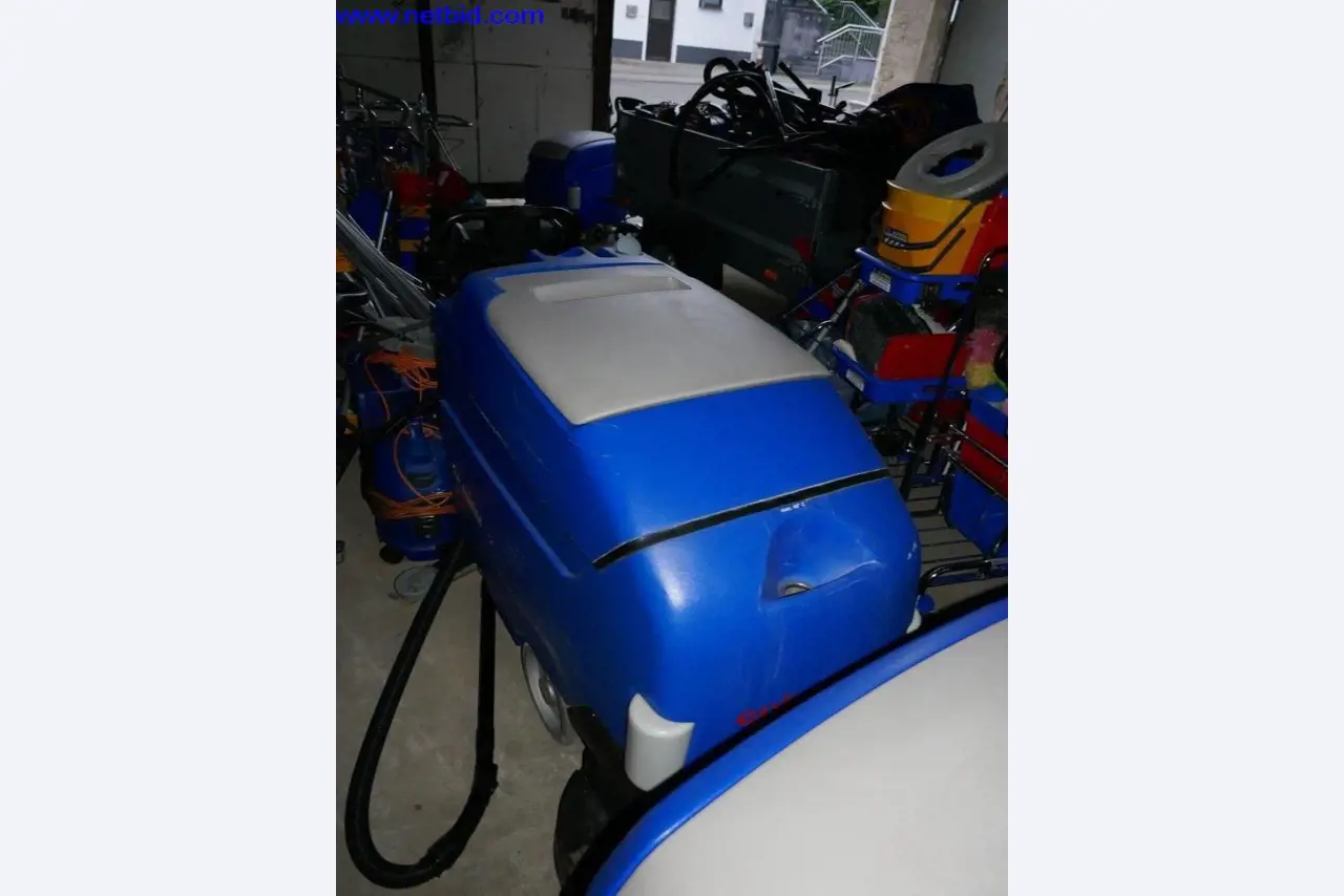 Čistící stroje a kancelářské vybavení-3