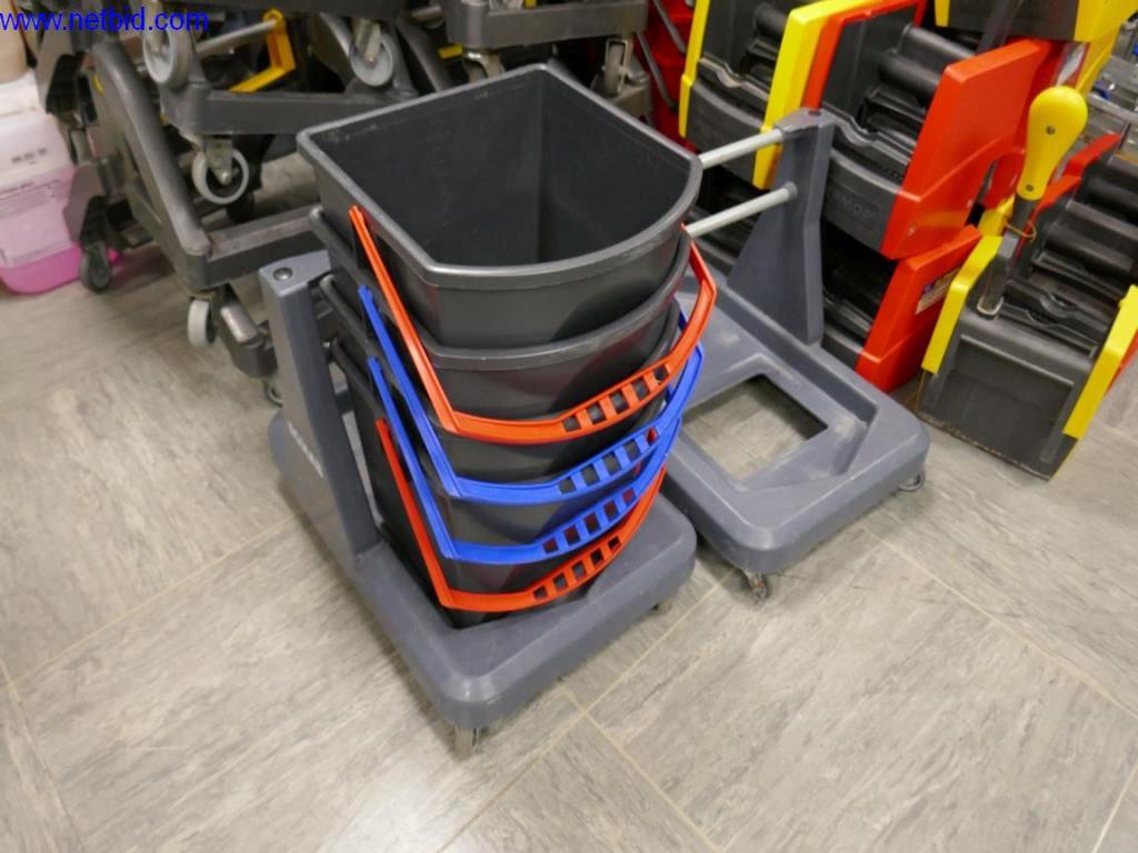 Máquinas de limpieza y material de oficina-3