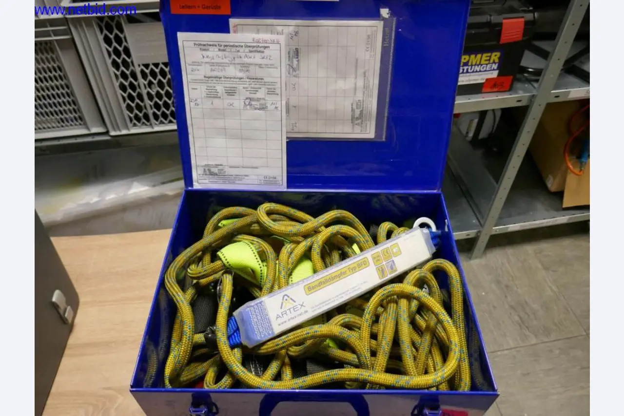 Reinigungsmaschinen und Büroausstattung-2