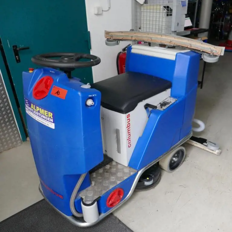 Ride-on cleaning machine Columbus ARA 66/BM 70 iL