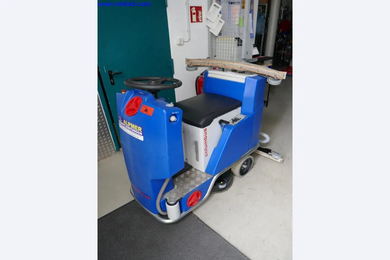 Reinigungsmaschinen und Büroausstattung-1