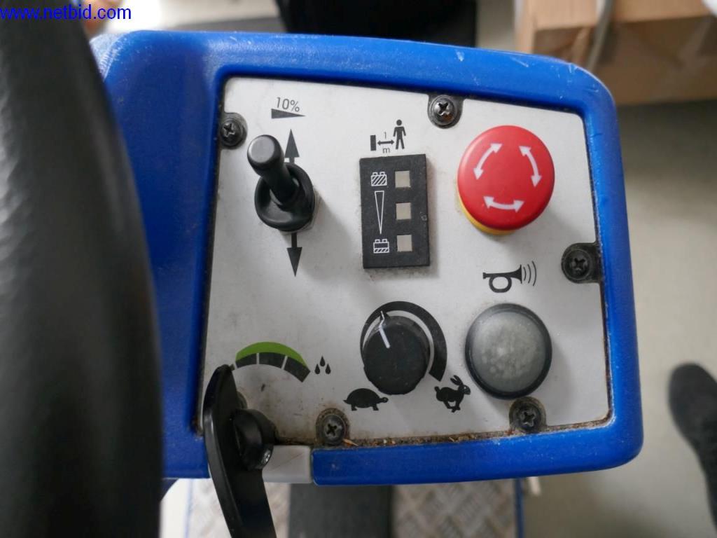 Čistící stroje a kancelářské vybavení-3