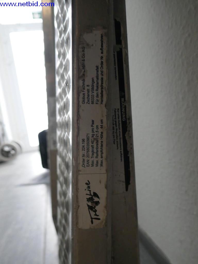 Reinigungsmaschinen und Büroausstattung-2