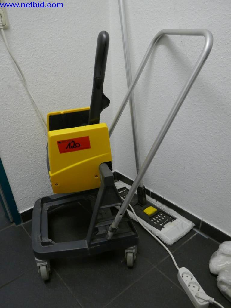 Reinigungsmaschinen und Büroausstattung-1