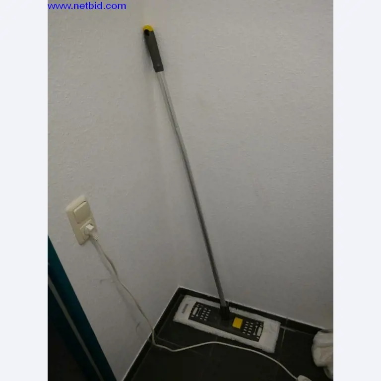 Reinigungsmaschinen und Büroausstattung-2