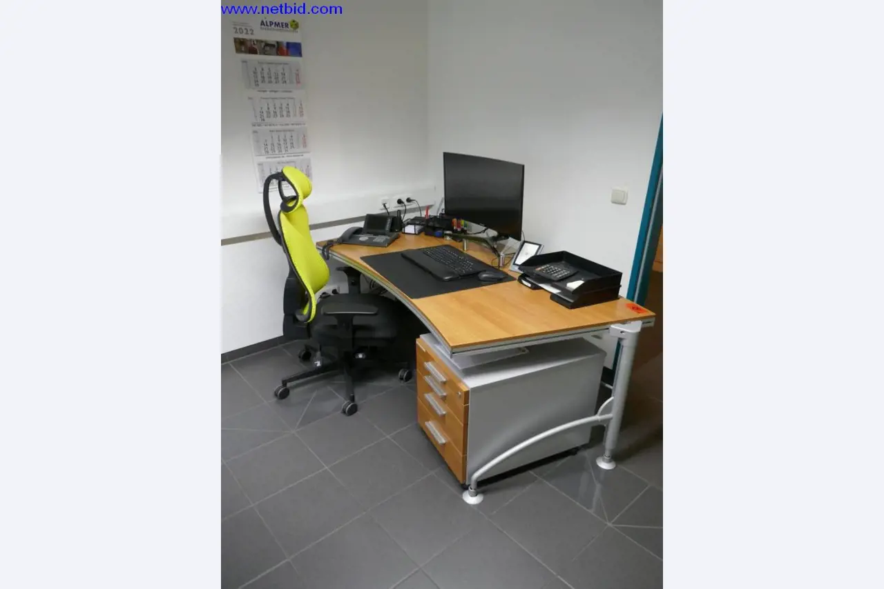 Čistící stroje a kancelářské vybavení-2