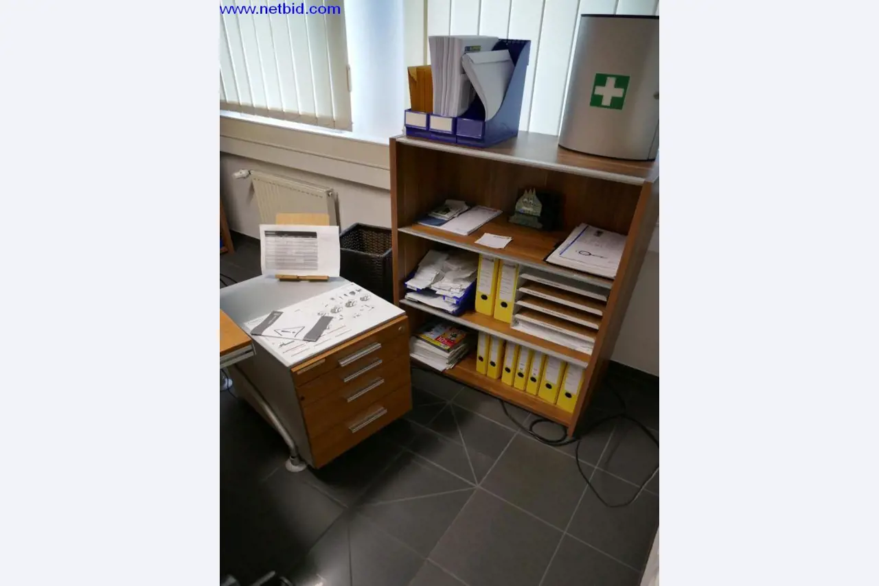 Čistící stroje a kancelářské vybavení-5