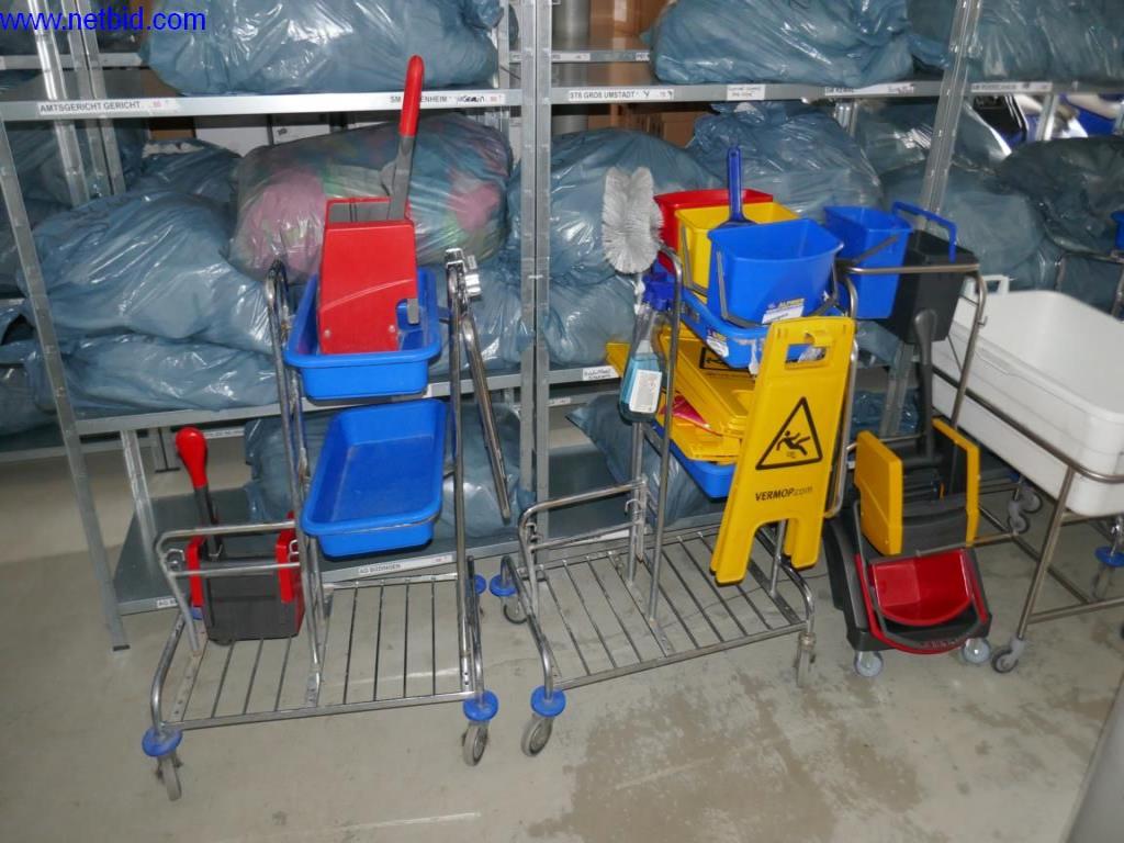 Čistící stroje a kancelářské vybavení-3