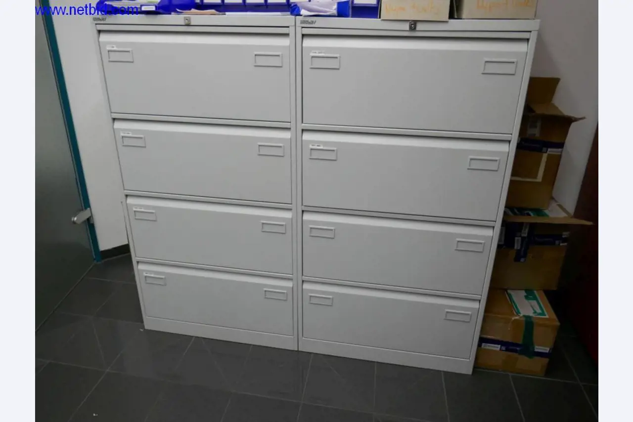 Reinigungsmaschinen und Büroausstattung-2