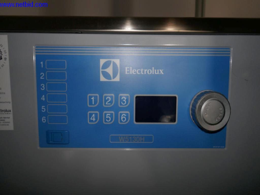 Reinigungsmaschinen und Büroausstattung-2