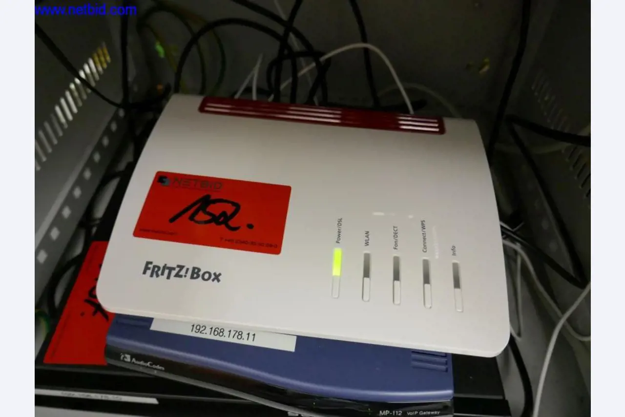 Reinigungsmaschinen und Büroausstattung-1