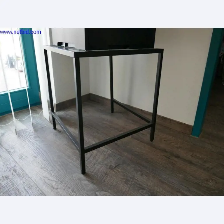Reinigungsmaschinen und Büroausstattung-4