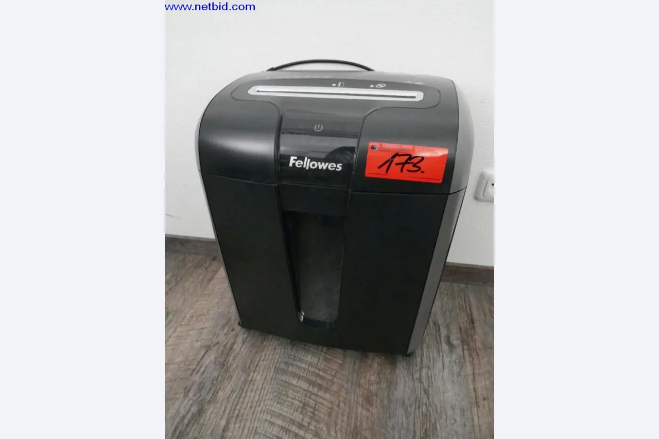 Čistící stroje a kancelářské vybavení-1