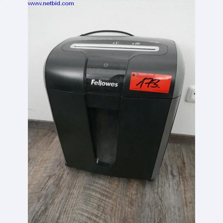 Čistící stroje a kancelářské vybavení-1