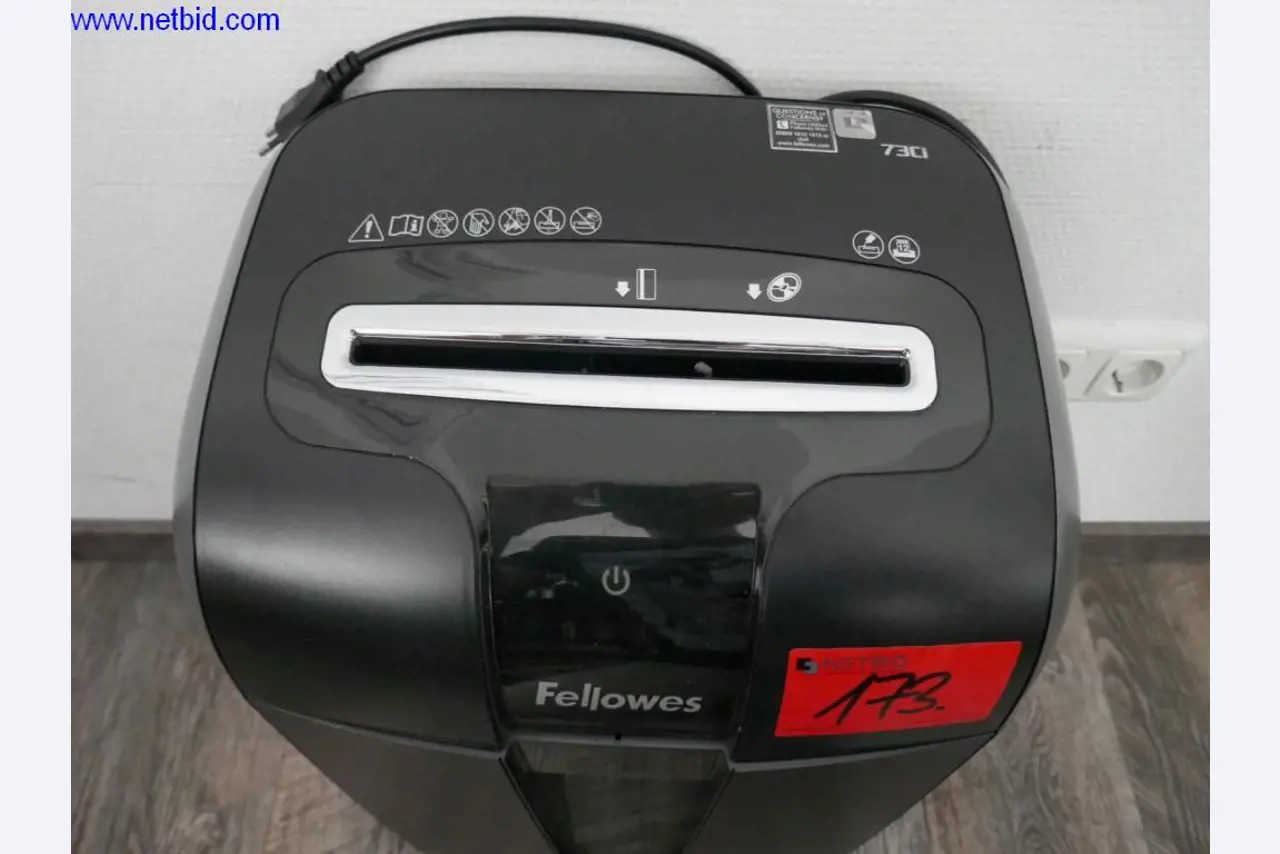 Čistící stroje a kancelářské vybavení-2