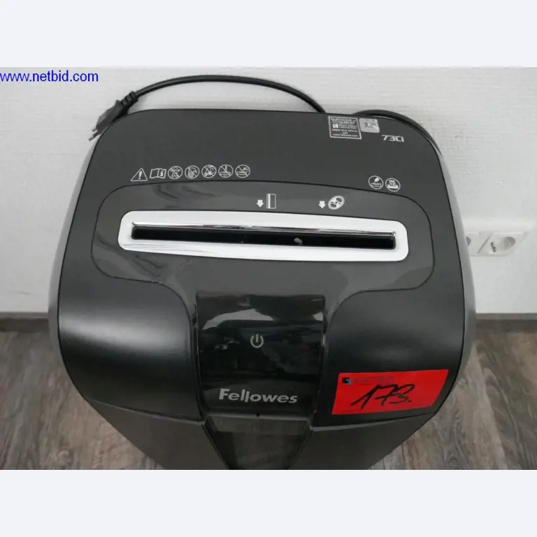 Čistící stroje a kancelářské vybavení-2