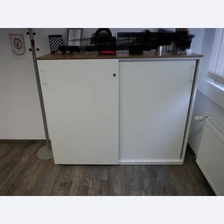 Čistící stroje a kancelářské vybavení-3