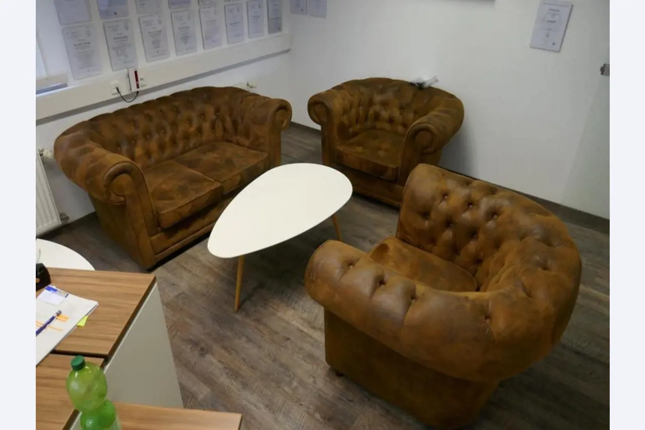 Čistící stroje a kancelářské vybavení-4