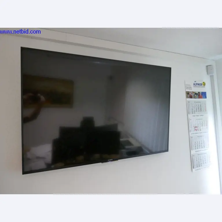 Reinigungsmaschinen und Büroausstattung-1