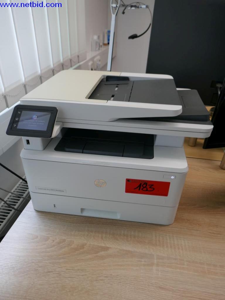 Reinigungsmaschinen und Büroausstattung-1