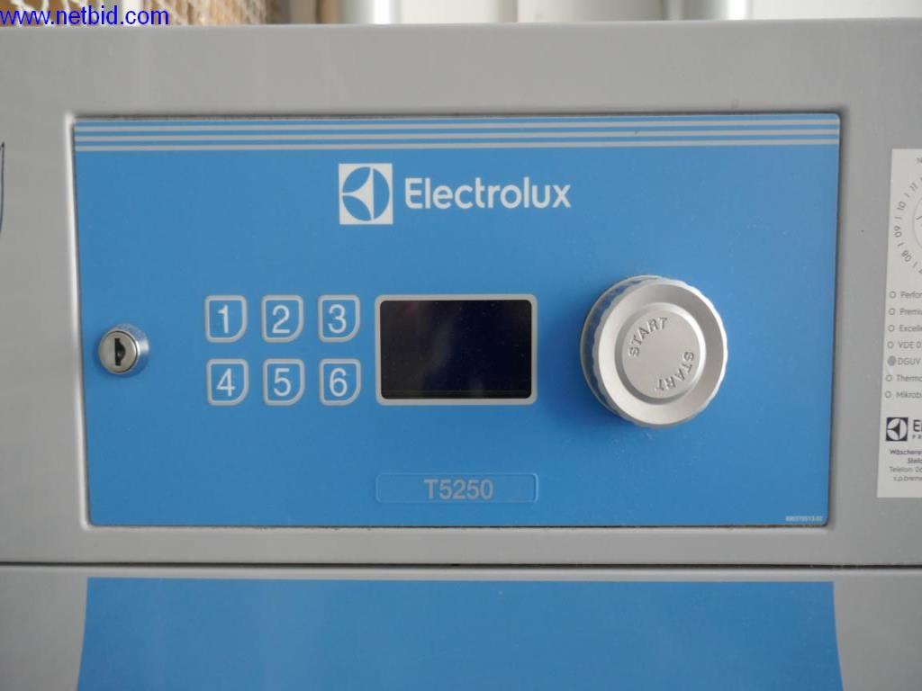 Máquinas de limpieza y material de oficina-2