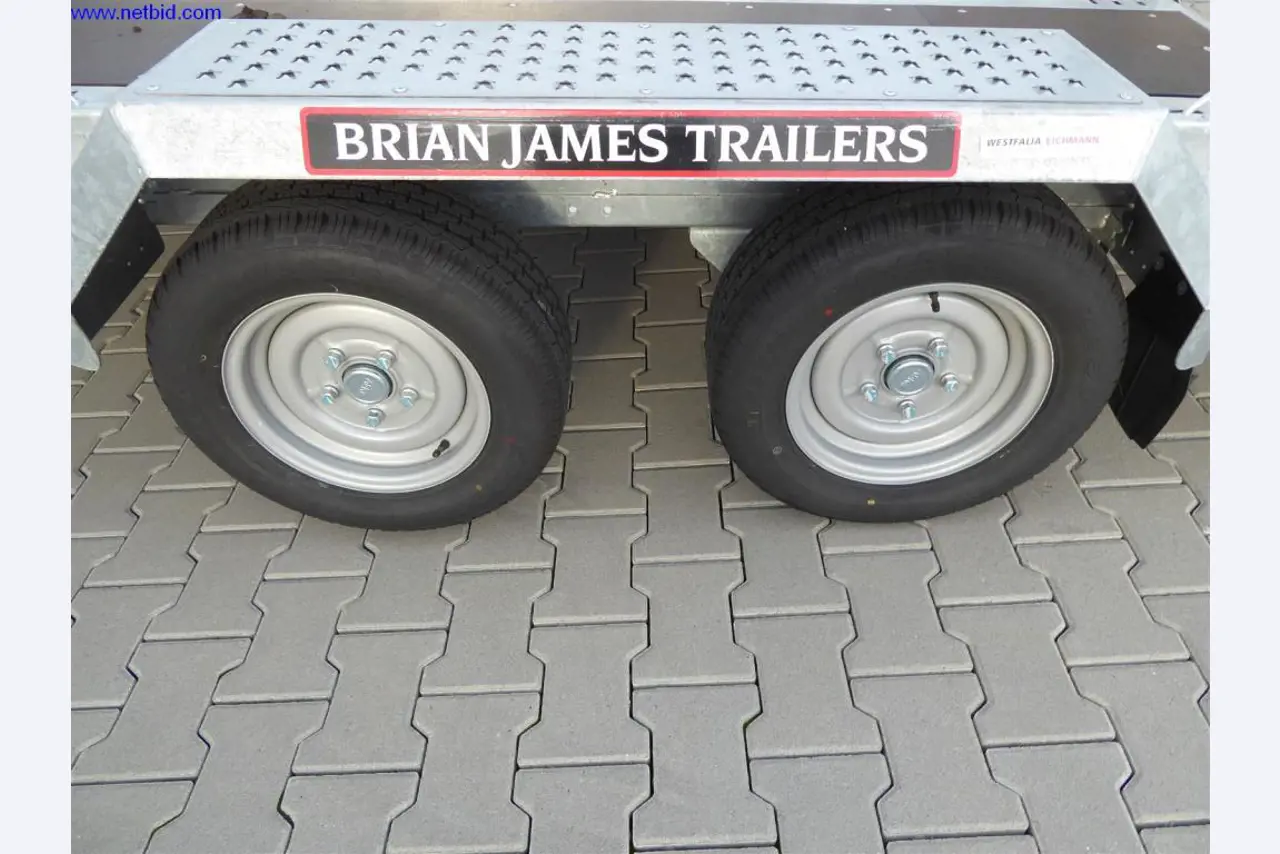 Reinigungsmaschinen und Büroausstattung-11