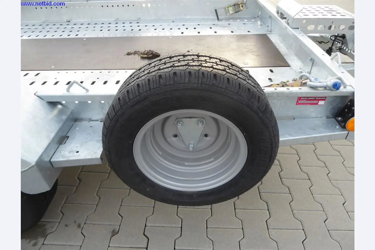 Reinigungsmaschinen und Büroausstattung-13