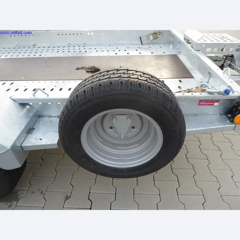 Reinigungsmaschinen und Büroausstattung-13