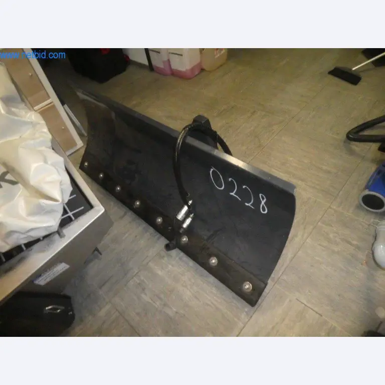 Máquinas de limpeza e equipamento de escritório-10