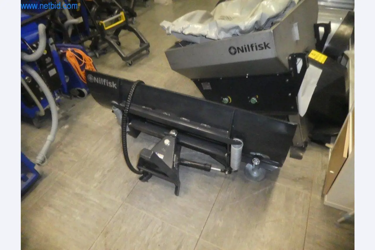 Máquinas de limpeza e equipamento de escritório-12