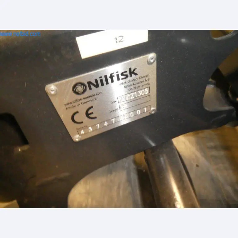 Máquinas de limpeza e equipamento de escritório-13