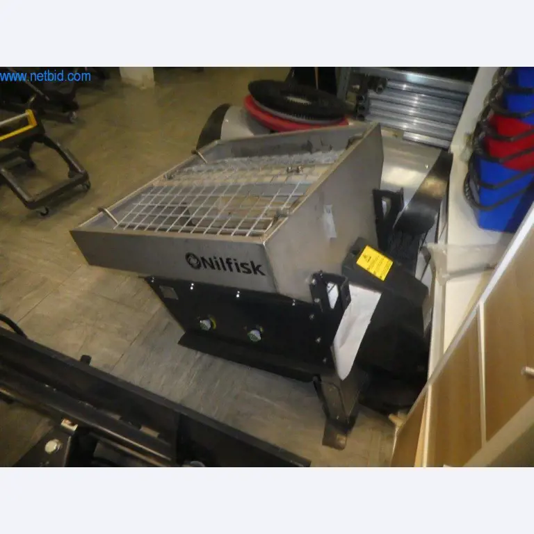 Máquinas de limpeza e equipamento de escritório-15