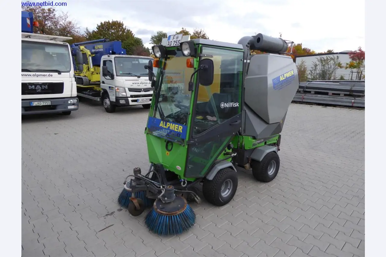 Máquinas de limpeza e equipamento de escritório-1