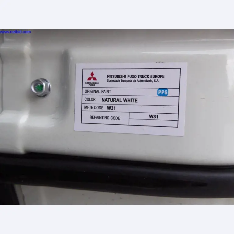 Reinigungsmaschinen und Büroausstattung-14