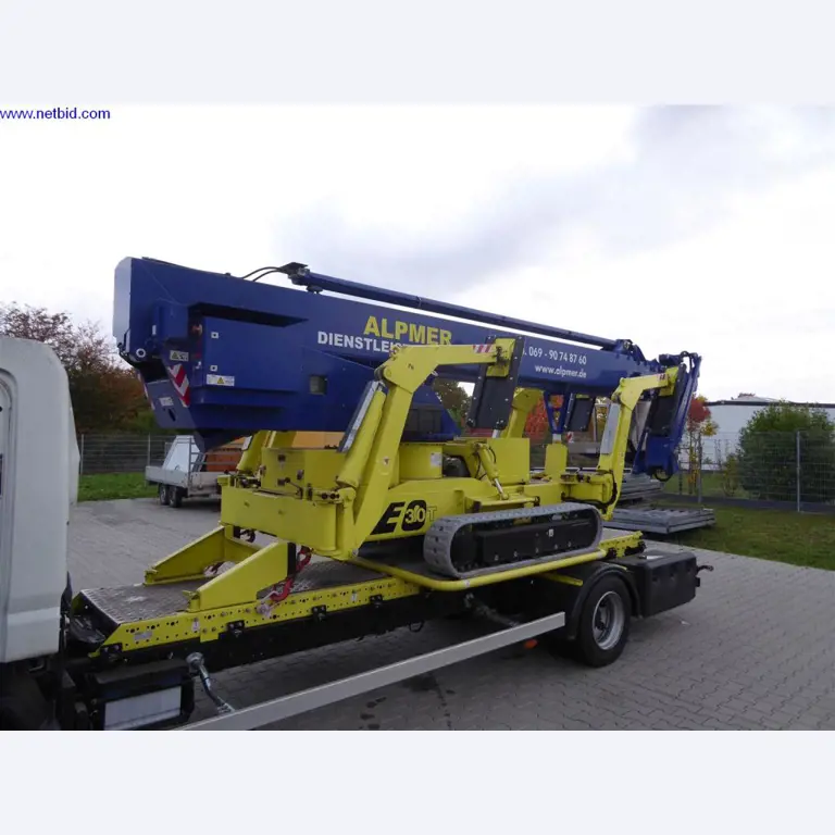 Reinigungsmaschinen und Büroausstattung-16