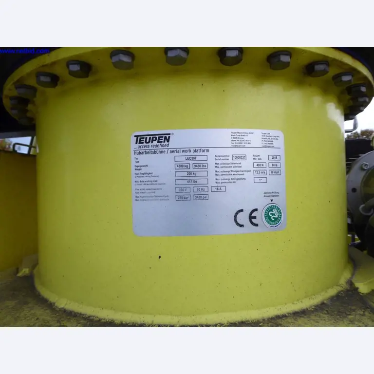 Reinigungsmaschinen und Büroausstattung-17