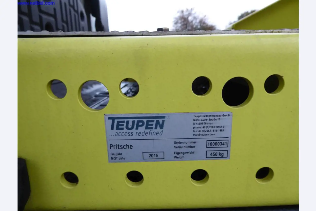 Reinigungsmaschinen und Büroausstattung-19