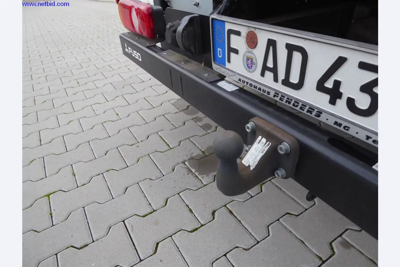 Reinigungsmaschinen und Büroausstattung-25