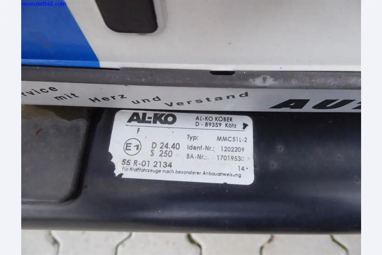 Reinigungsmaschinen und Büroausstattung-27