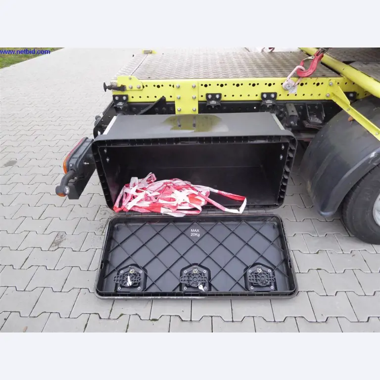 Reinigungsmaschinen und Büroausstattung-6