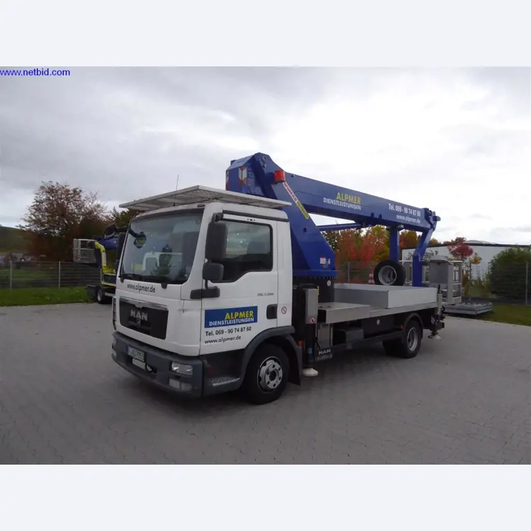 Máquinas de limpeza e equipamento de escritório-1