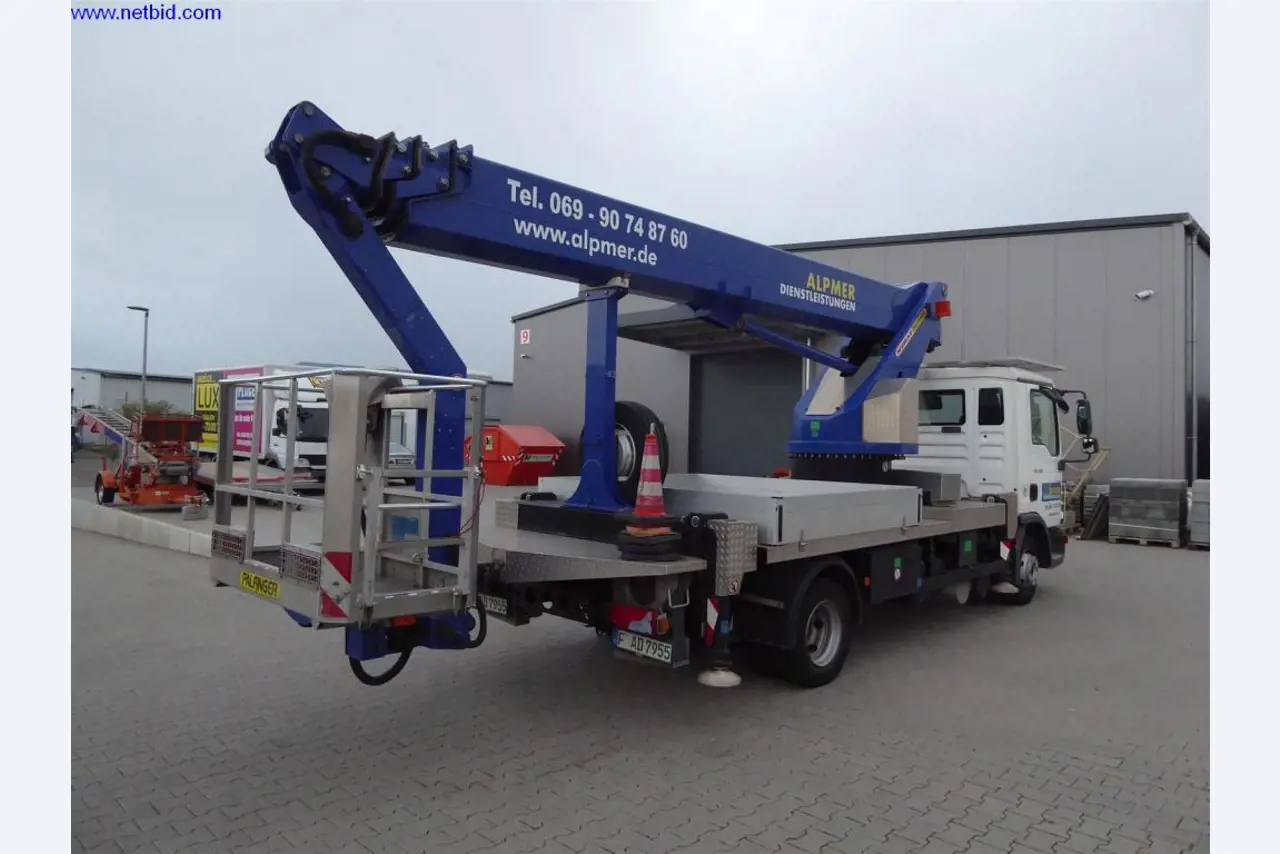 Máquinas de limpeza e equipamento de escritório-3