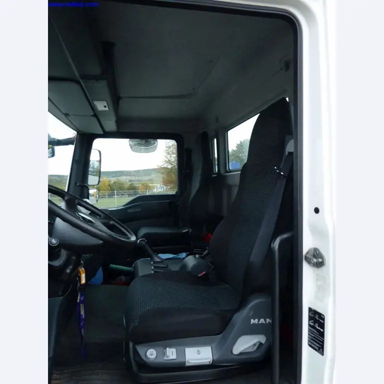 Máquinas de limpeza e equipamento de escritório-4