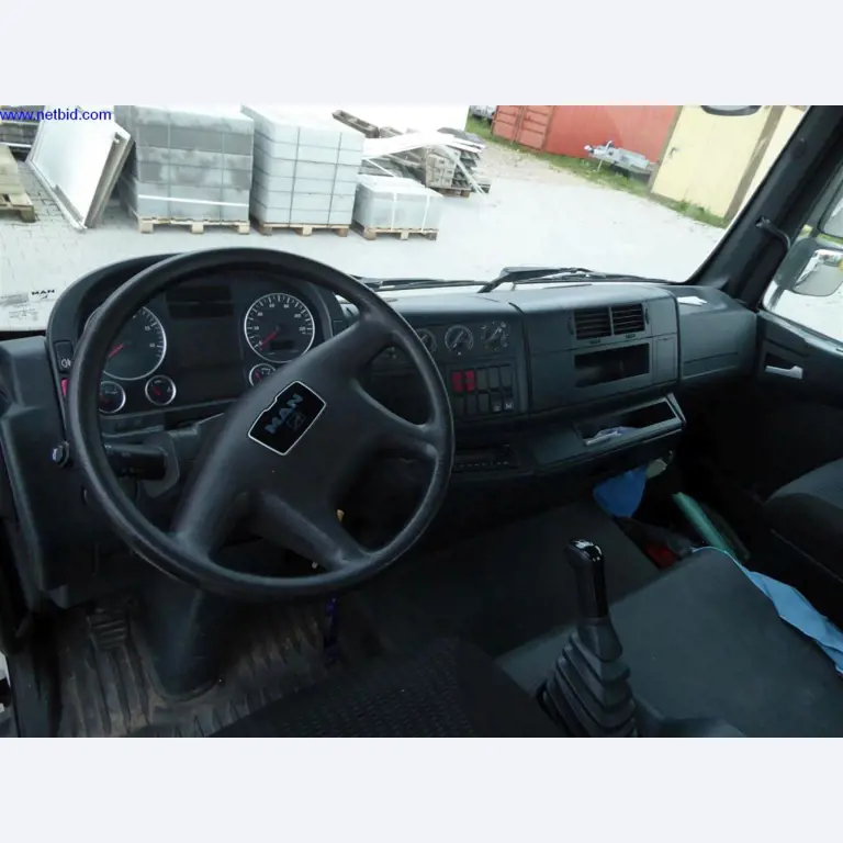 Máquinas de limpeza e equipamento de escritório-5