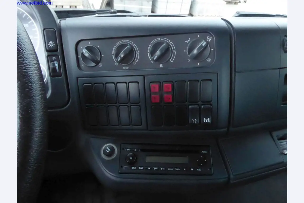 Máquinas de limpeza e equipamento de escritório-6