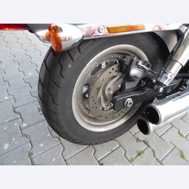 Reinigungsmaschinen und Büroausstattung-10