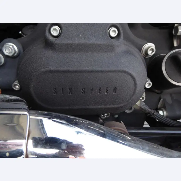 Reinigungsmaschinen und Büroausstattung-11